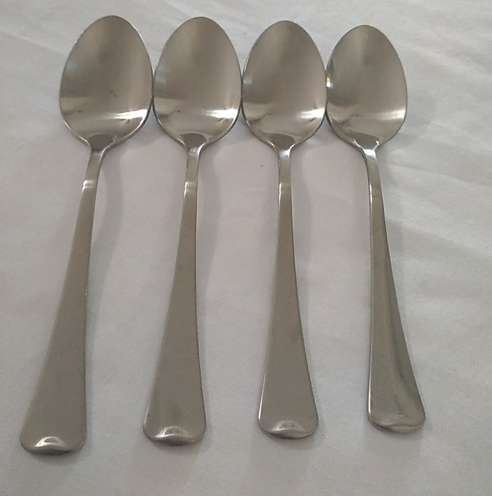 Oneida ltd American Artistry Wyndham  4 Teaspoons